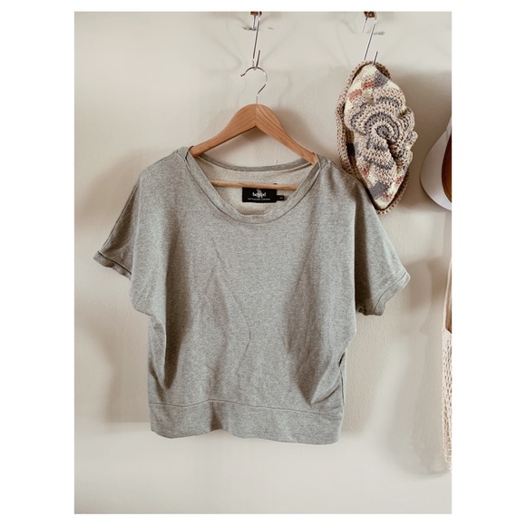 ❗️SALE❗️BeGood // Short Sleeve Sweatshirt - Picture 1 of 7